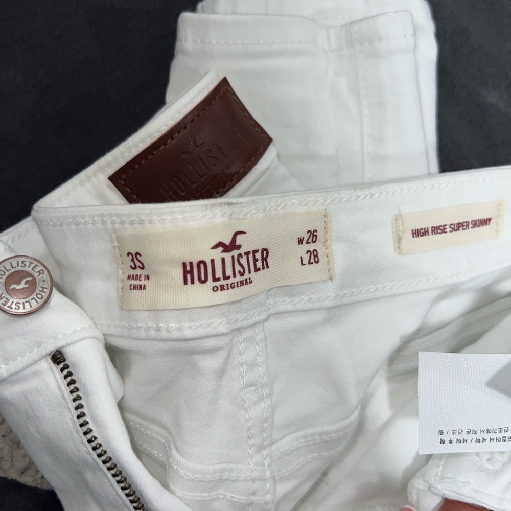 Hollister White Distressed High Rise Super Skinny Size 3 Short - Picture 4 of 5